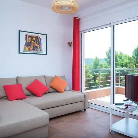 Apartment Maresi Homes