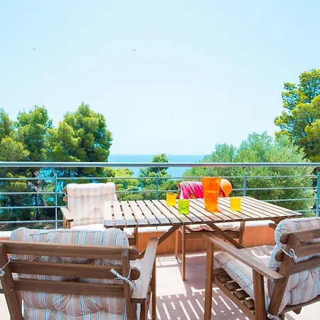 Apartment Maresi Homes